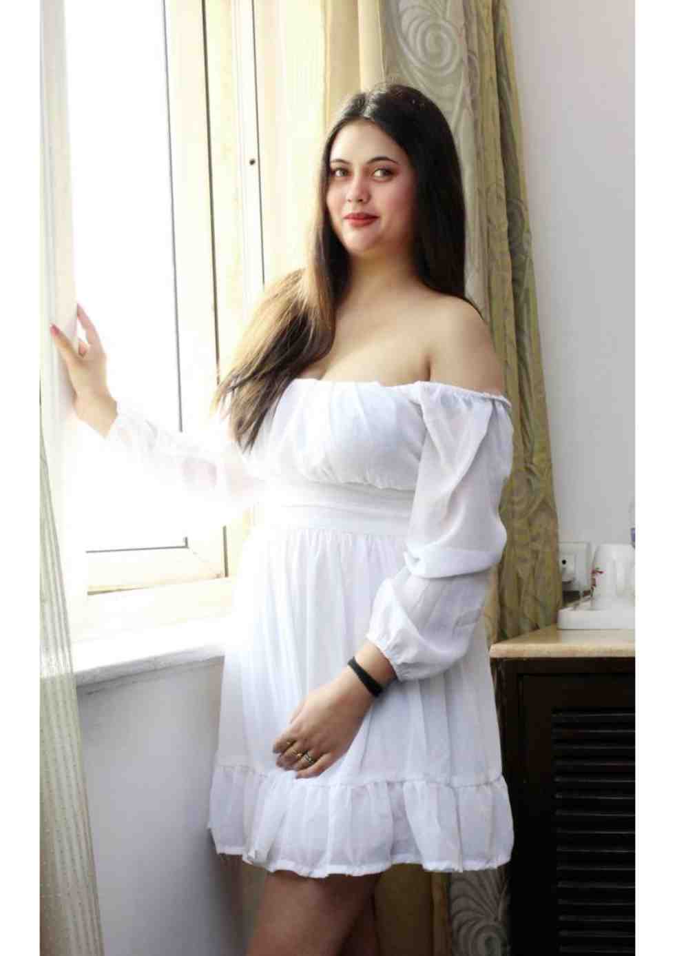 hot  call girls in Zirakpur